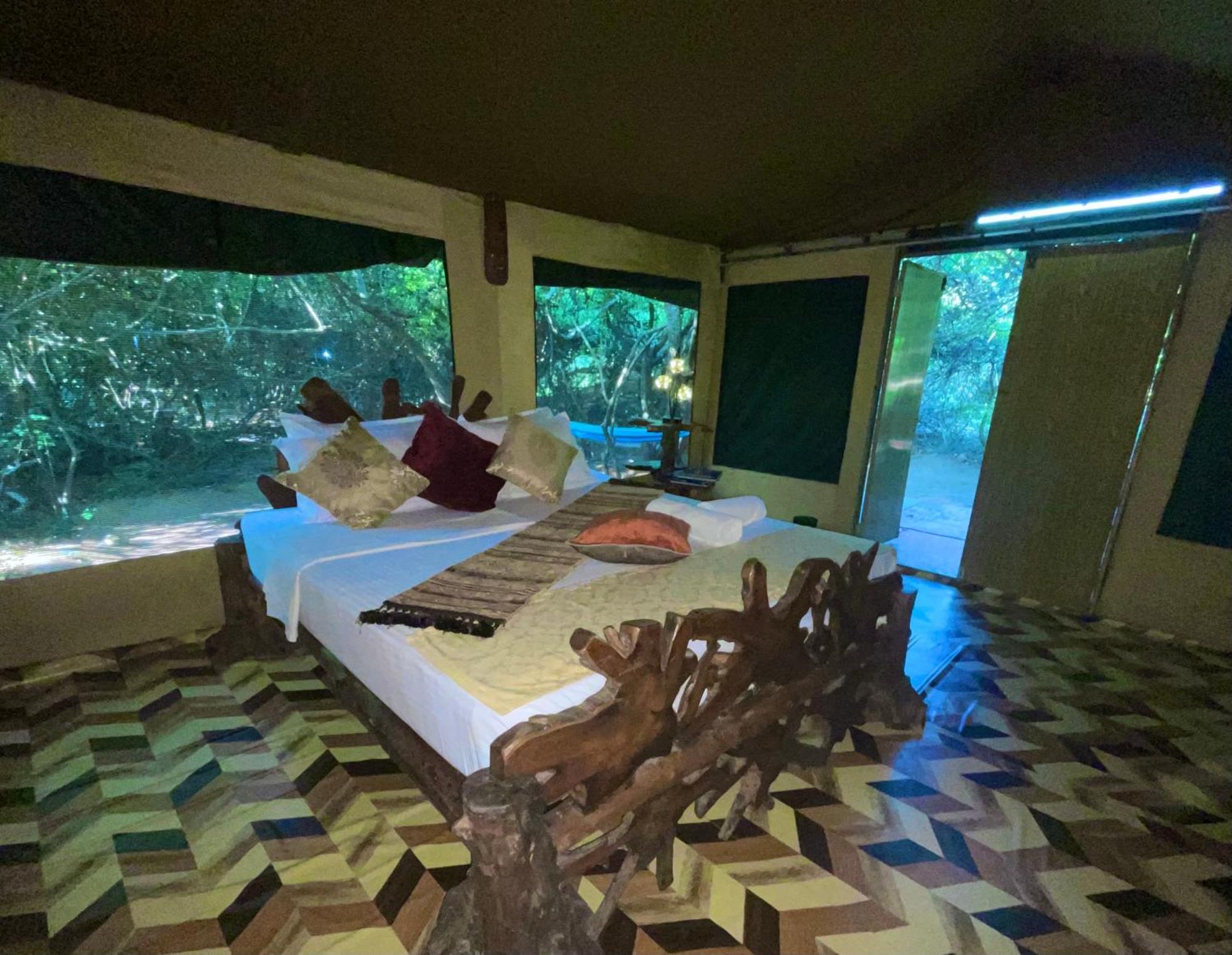 Yala Eco Bush Camp Hotel ภายนอก รูปภาพ